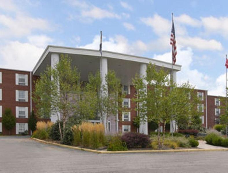 Hotel Ramada Conference Center Morgantown Exterior foto